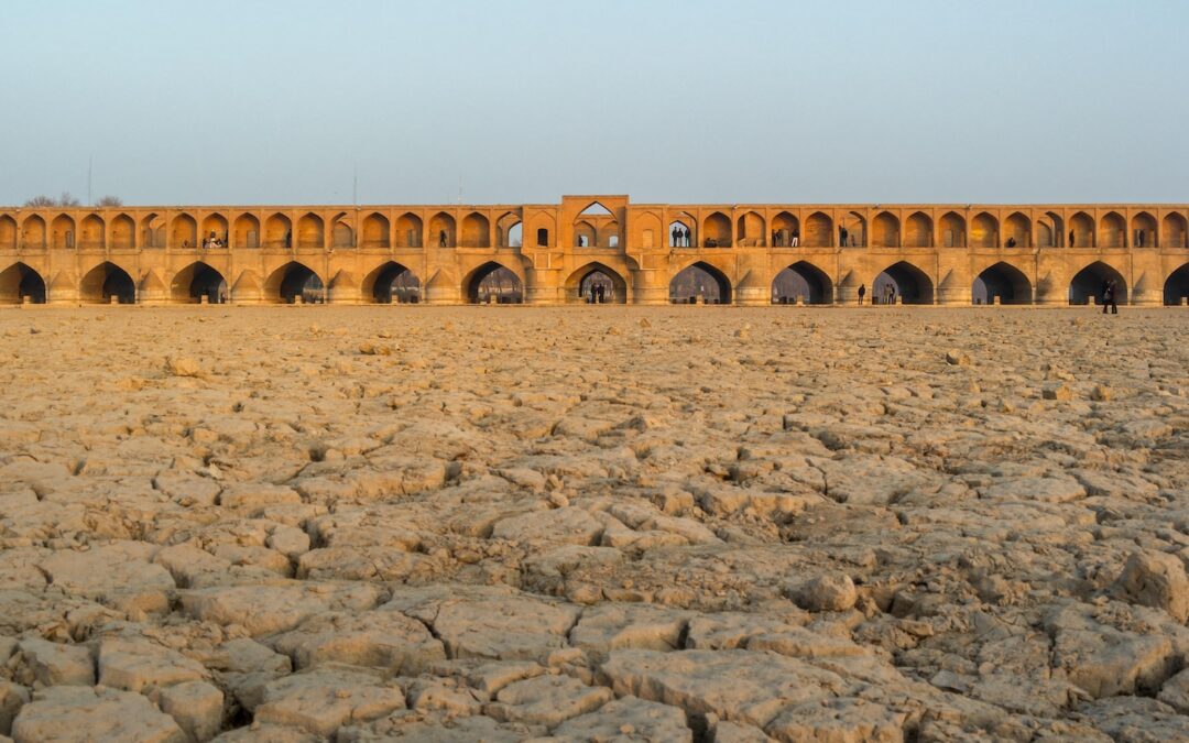 Iran on the Brink: Water Wars, Gas Wealth, and the Path to&nbsp;Peace